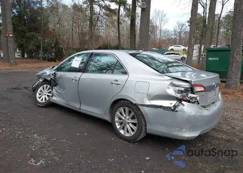 2014 Toyota Camry Hybrid Xle z USA, uszkodzony, nr VIN 4T1BD1FK4EU123601
